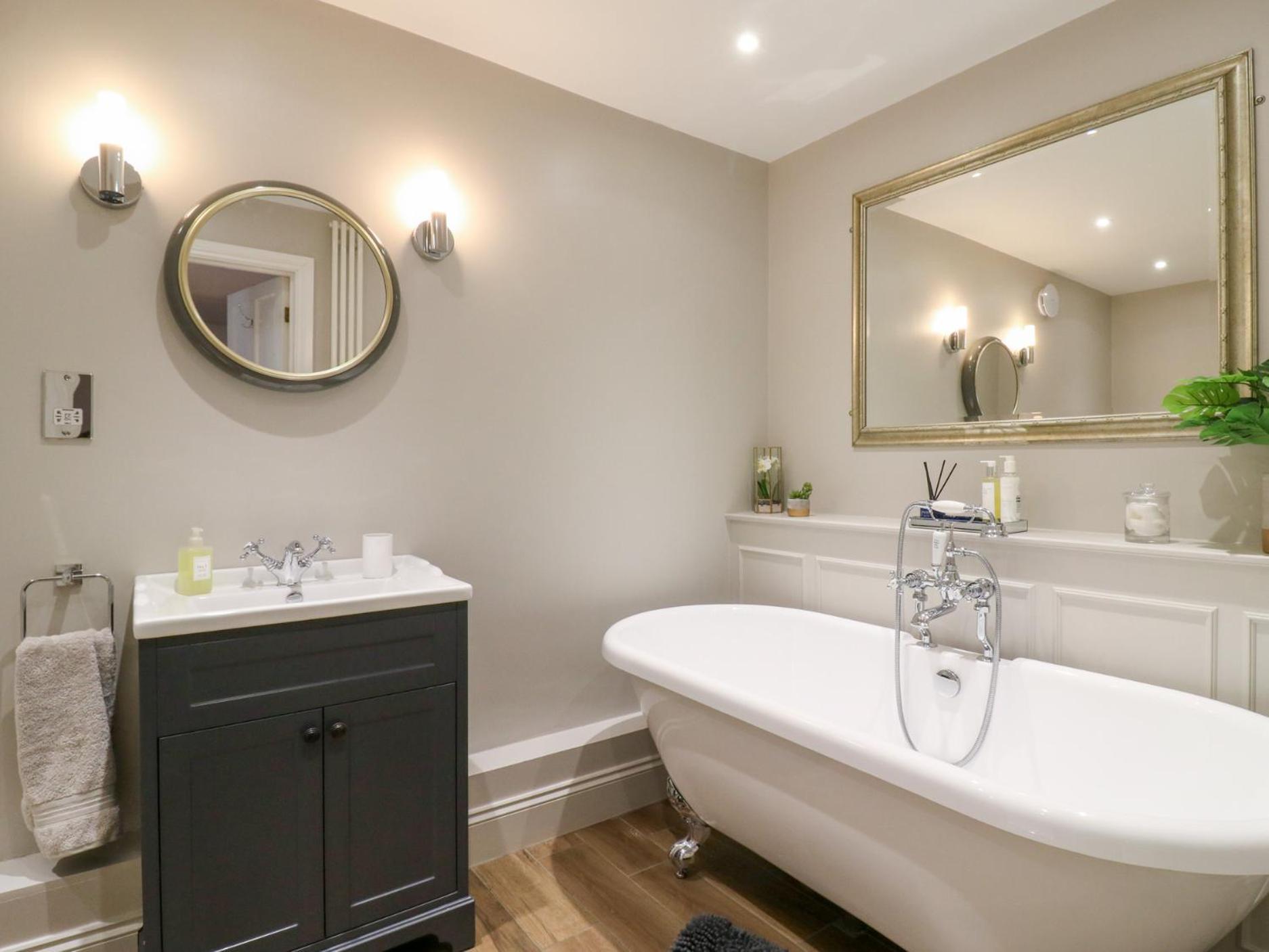 Bb House Villa Bedford Bagian luar foto